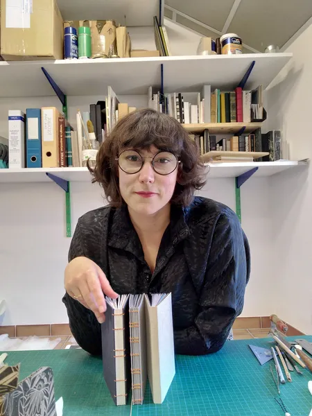 Anne-Claire : Relieuse à Valence