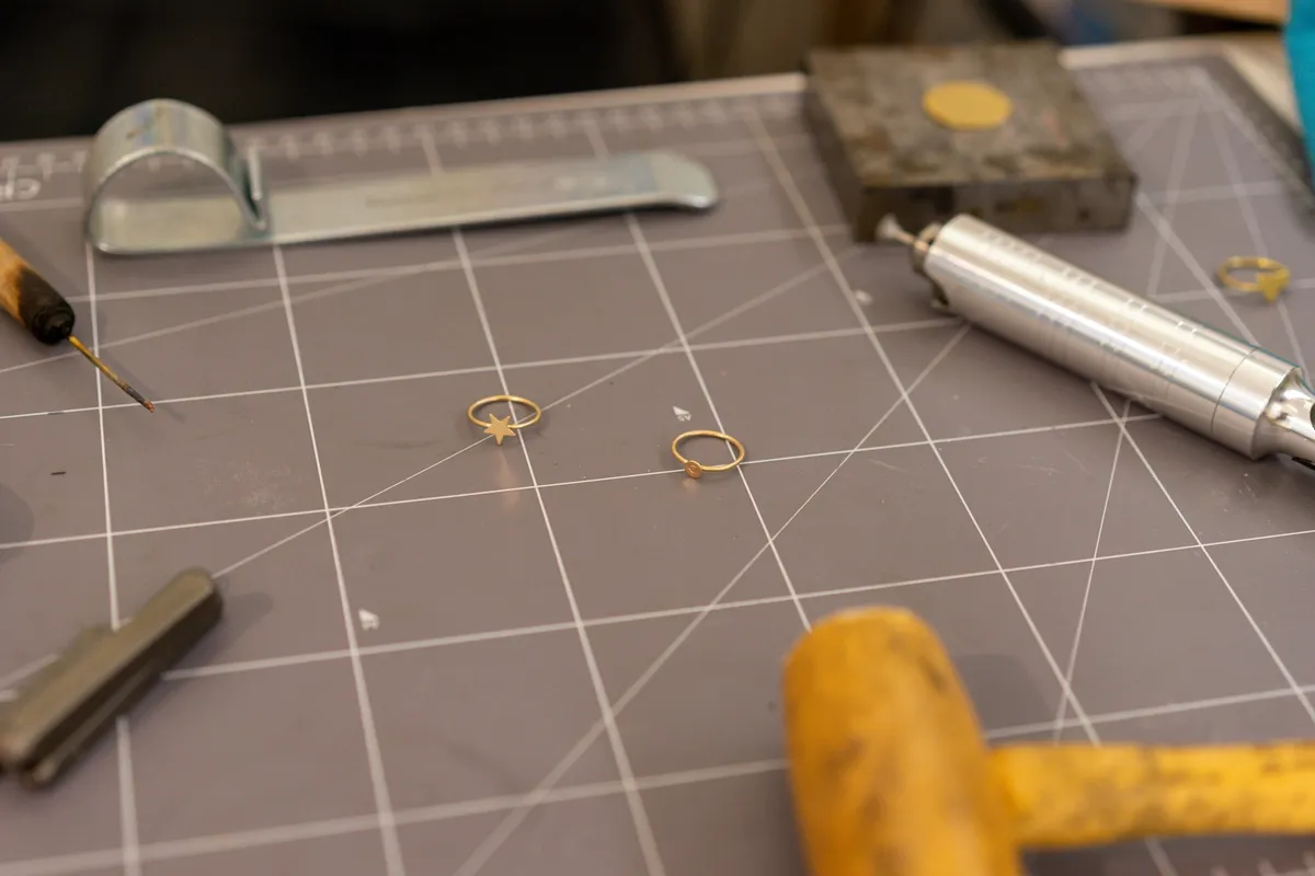 Réalisez votre bague en gold filled