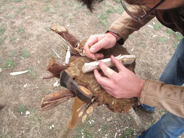 Réalisez votre tabouret rustique et votre cuillère en bois dans le Finistère - 2J - Image n°3 - Wecandoo