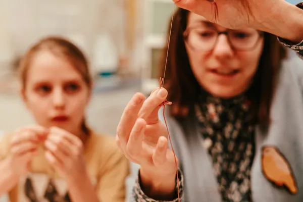 Apprenez à réparer votre vêtement - Image n°2 - Wecandoo