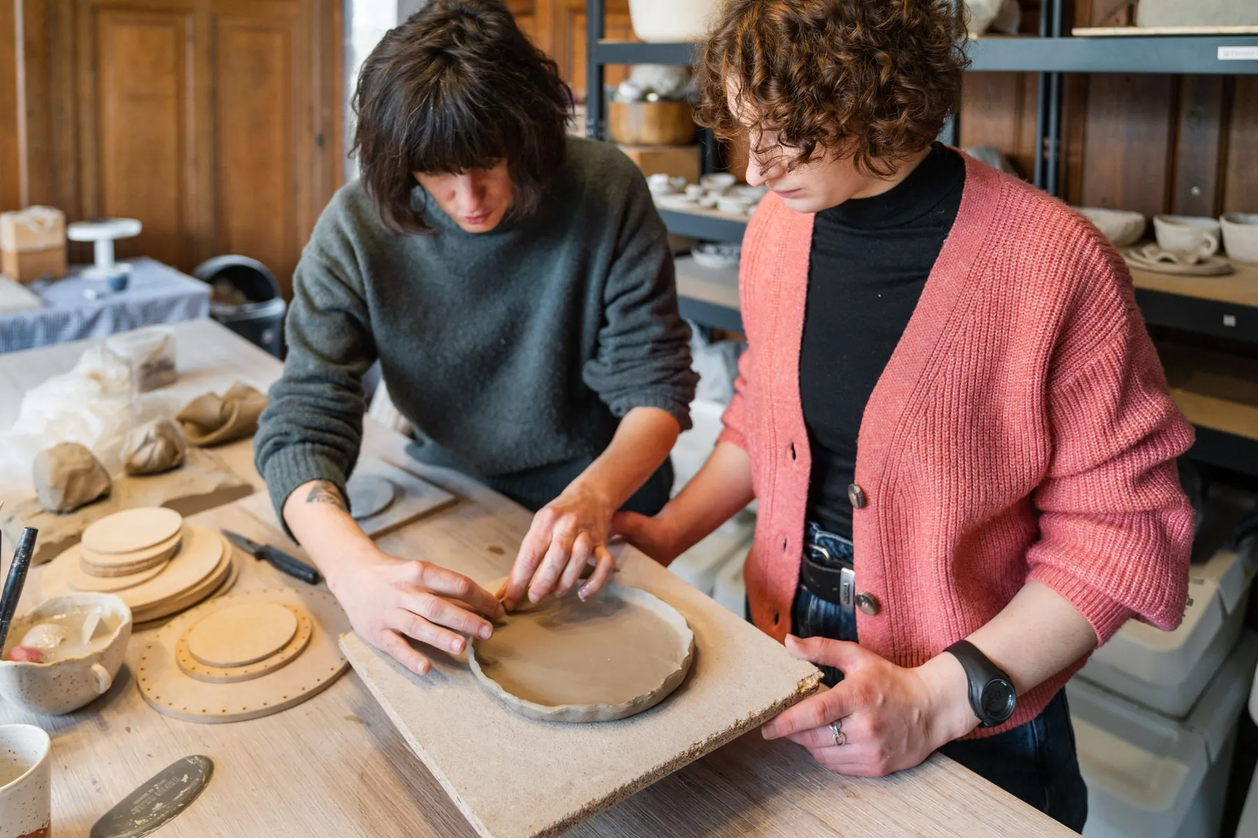 Modelez vos assiettes en céramique - Image n°3 - Wecandoo