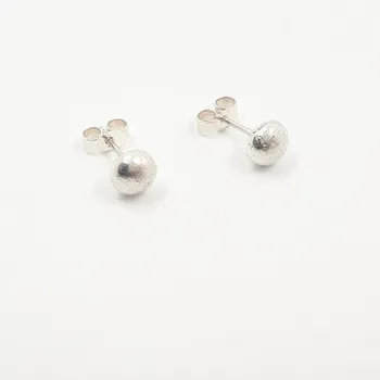 Créez vos puces d'oreilles en argent
