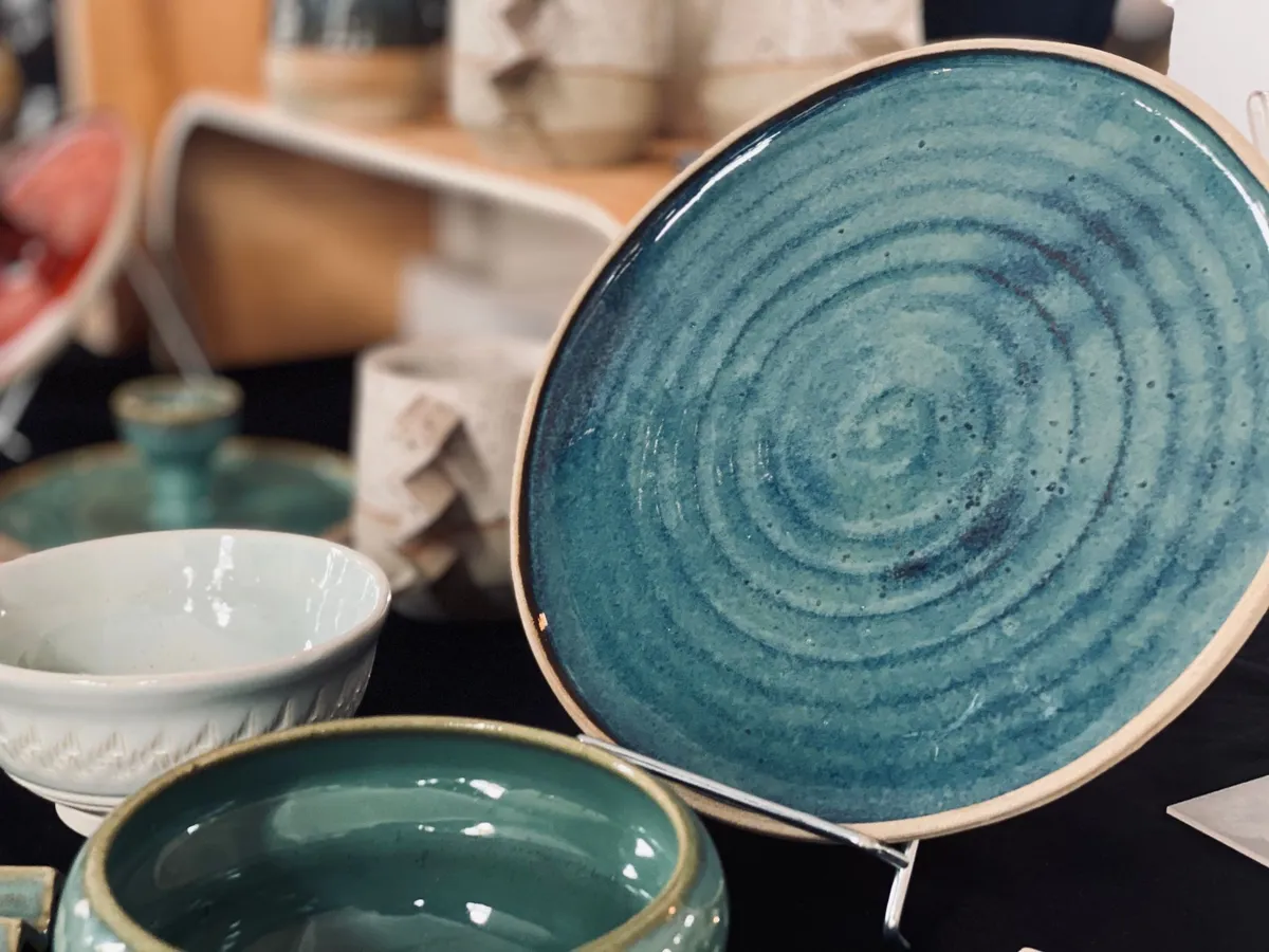 Tournez vos assiettes en céramique