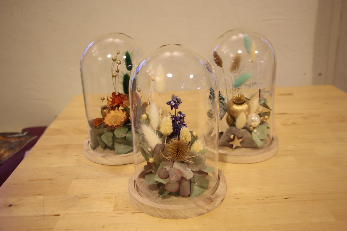 Réalisez votre cloche de fleurs séchées