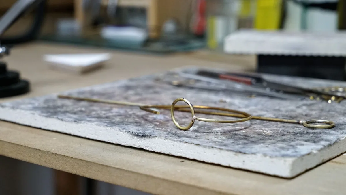 Réalisez votre bague martelée