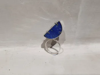 Wecandoo - Créez votre bague en argent sertie de lapis-lazuli