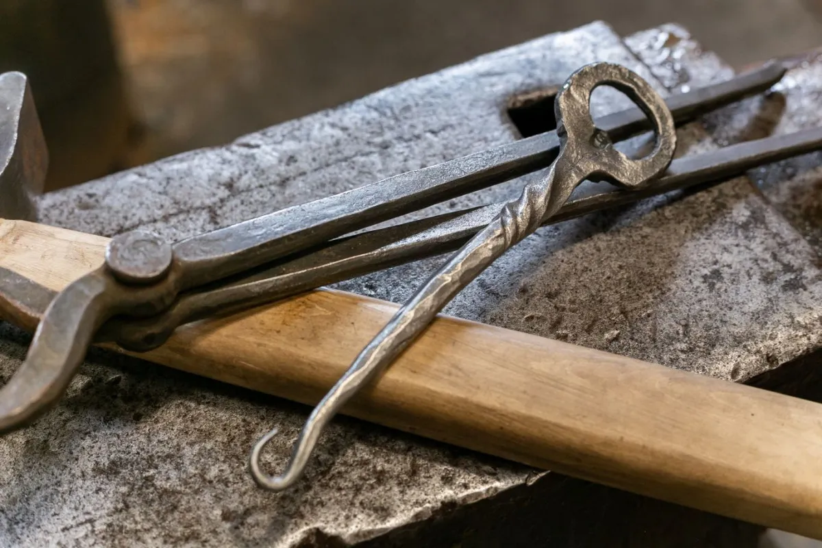 Forgez votre décapsuleur