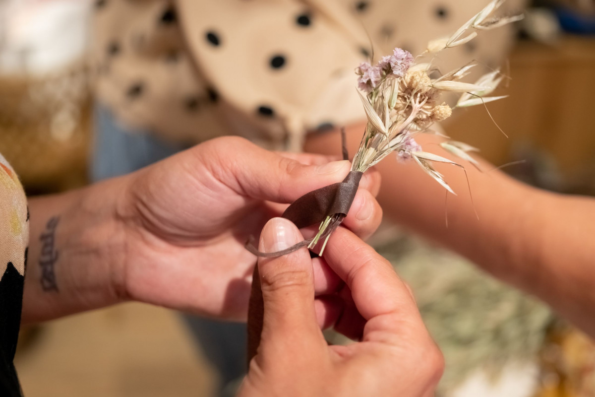 Fabriquez votre couronne de fleurs séchées