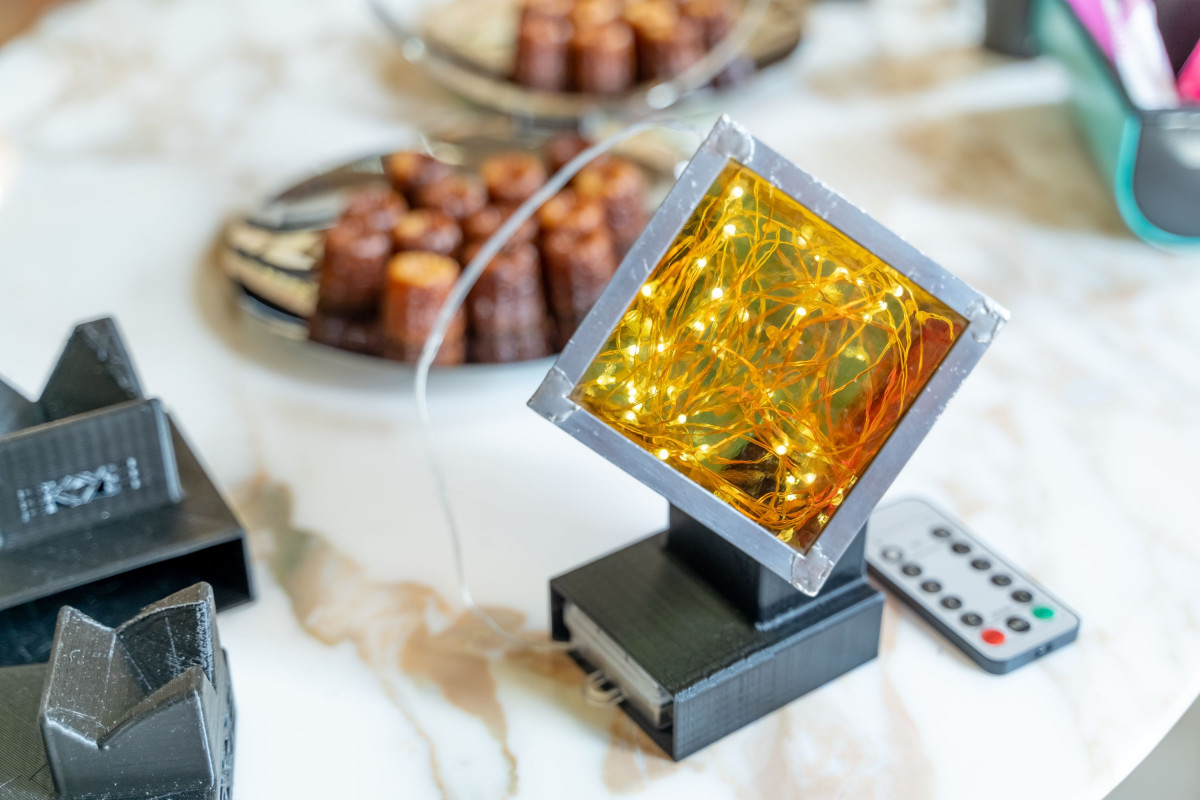 Réalisez un luminaire 70's