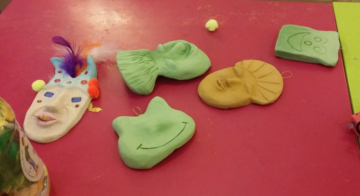 Crée un masque en céramique à Paris