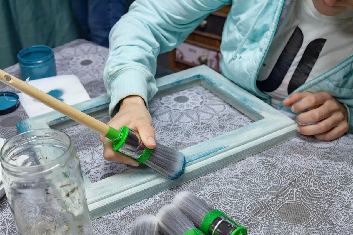 Relookez votre meuble et apprenez la patine sur bois