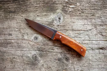 Réalisez votre couteau droit