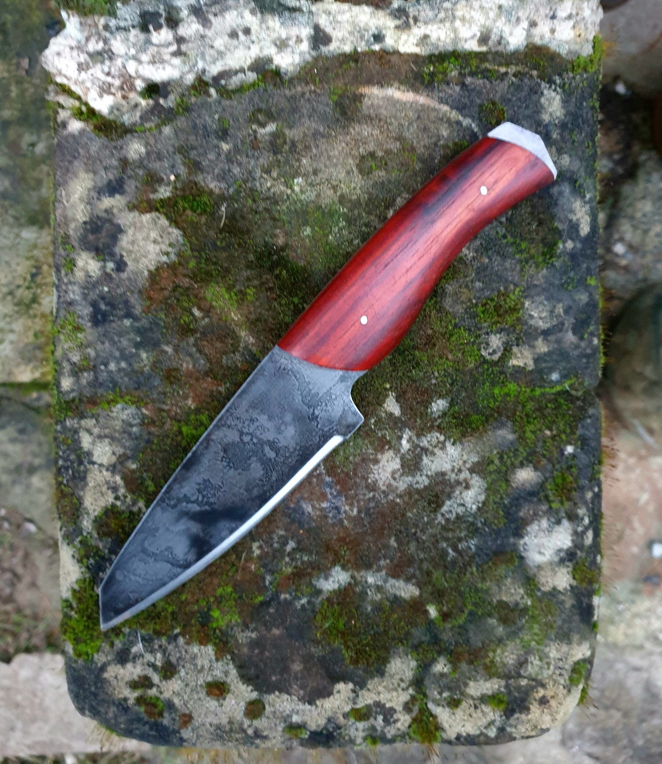 Fabriquez votre couteau droit de A à Z sur un jour