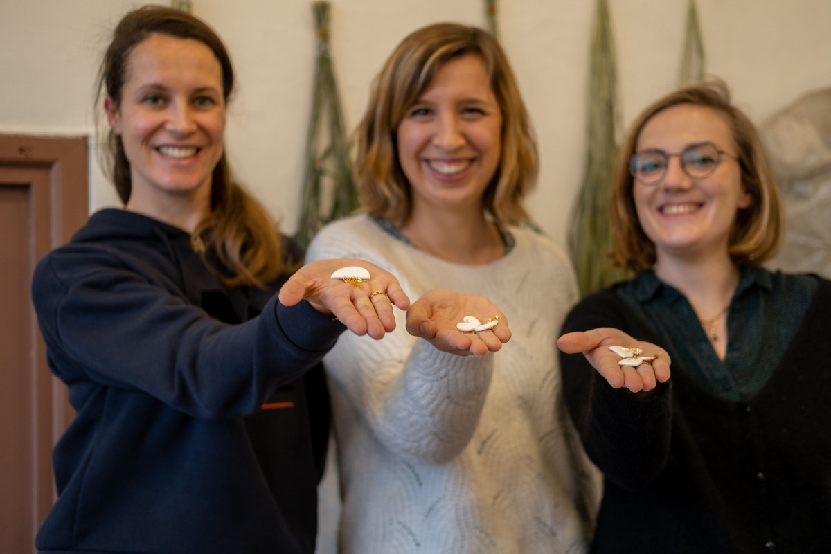 Wecandoo - Créez vos boucles d'oreilles avec Johanna