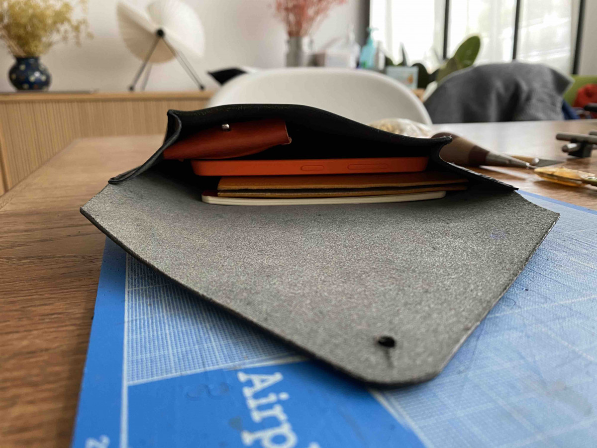 Réalisez votre pochette en cuir