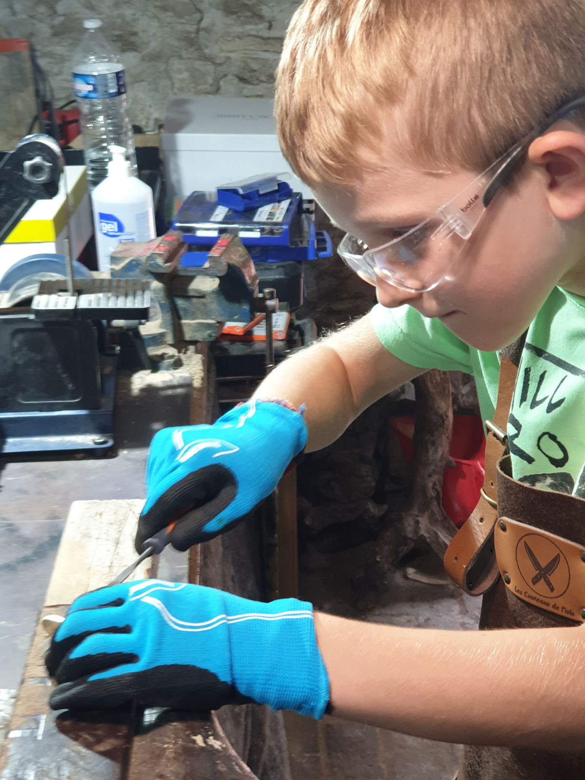 Réalisez vos deux couteaux de table en duo