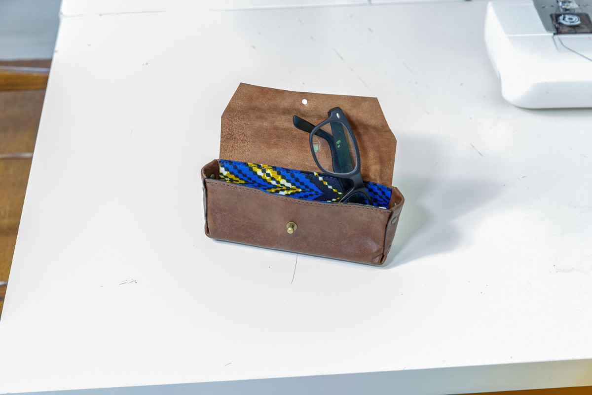 Fabriquez votre étui à lunettes en cuir à Rennes