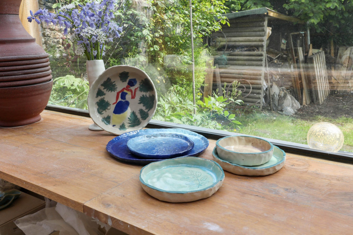 Modelez vos assiettes en céramique à Paris