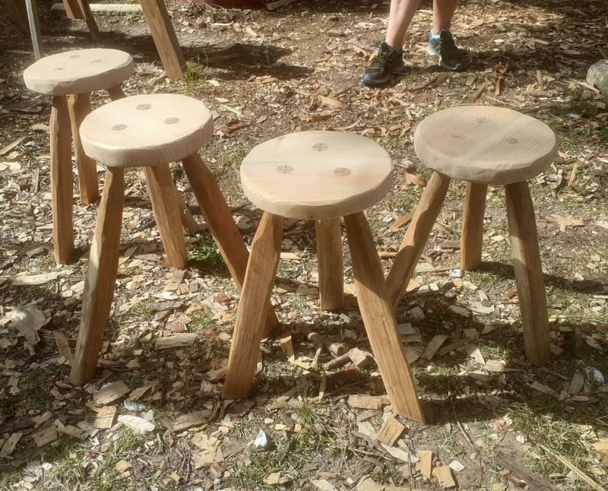 Taillez votre tabouret en bois sur une journée