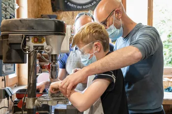 Réalisez votre couteau pliant avec votre enfant