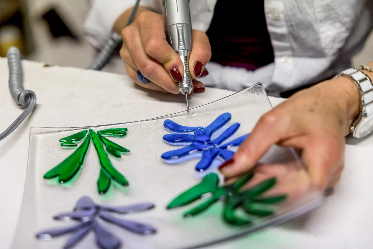 Créez votre plat en verre en hommage à Matisse