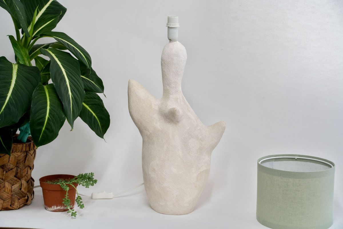 Modelez votre pied de lampe en plâtre