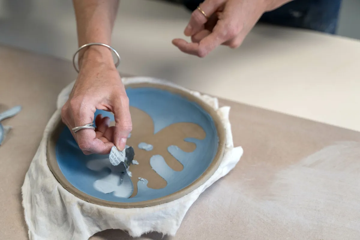 Modelez vos assiettes décorées à l'engobe