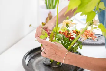 Découvrez l'Ikebana moribana