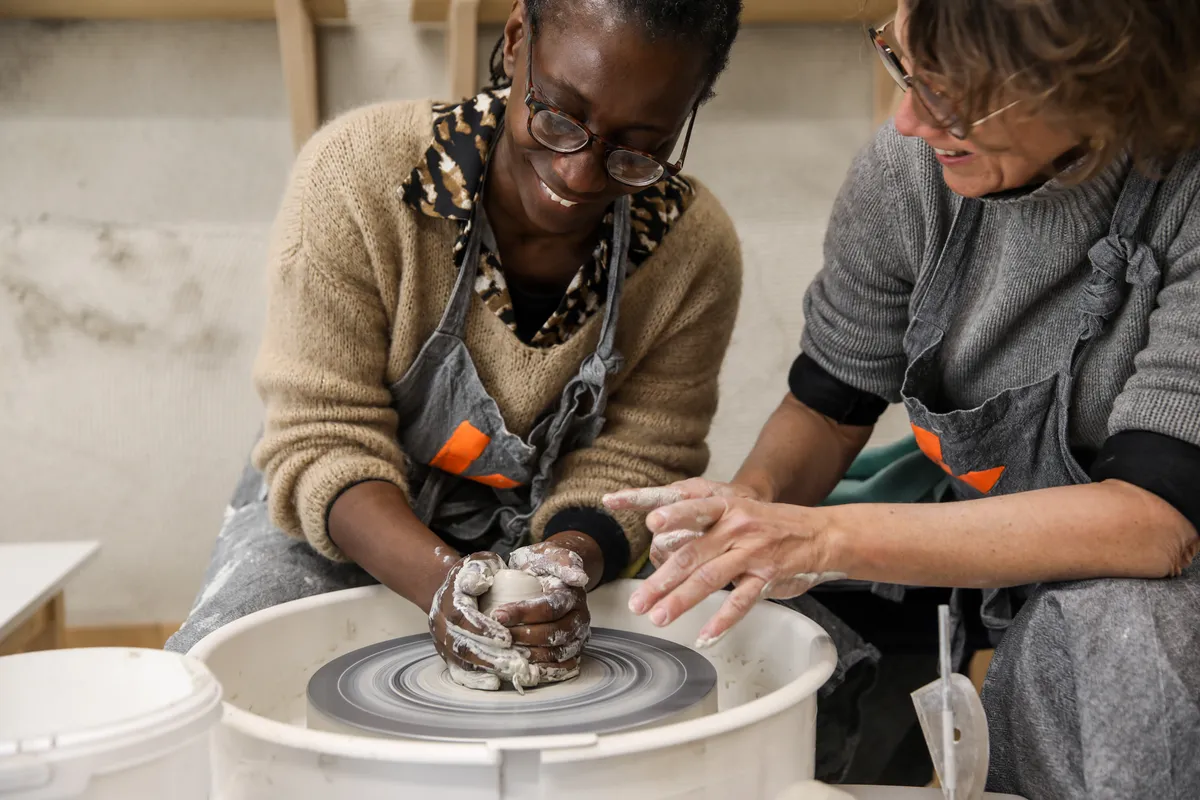 Initiez-vous au tour de potier