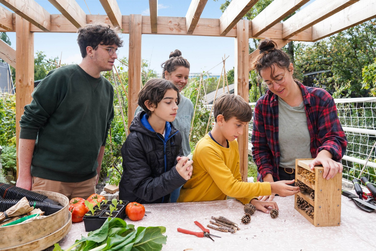 Plongez dans le monde de la permaculture en famille