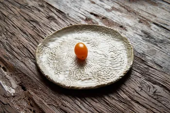 Modelez votre assiette à la plaque avec Asamï