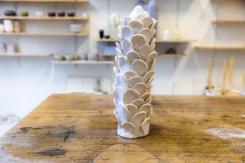 Modelez votre vase en céramique
