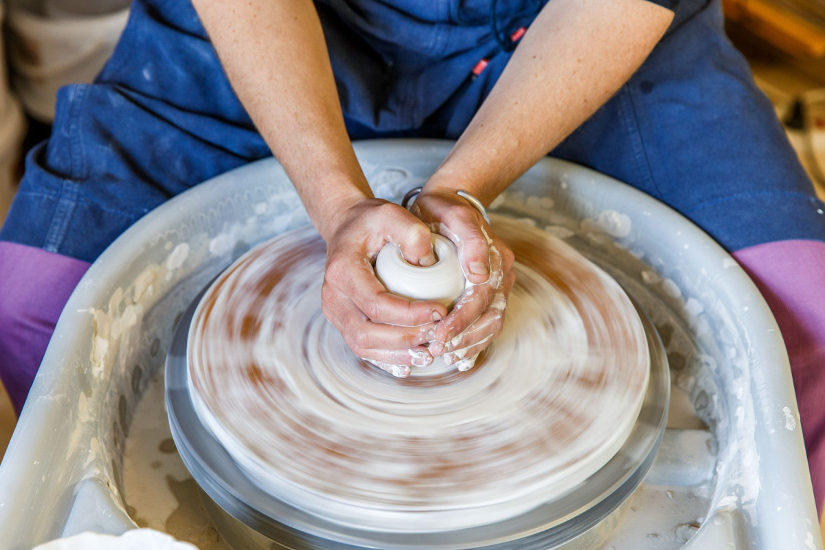 Tournez votre bol en céramique à Saint-Malo