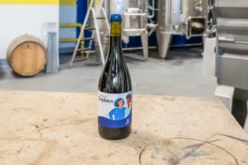 Assemblez votre bouteille de vin rouge