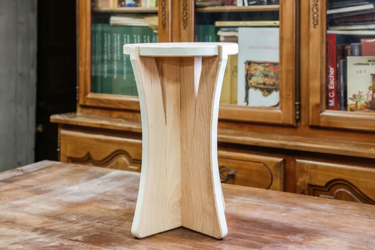Créez votre tabouret en hêtre