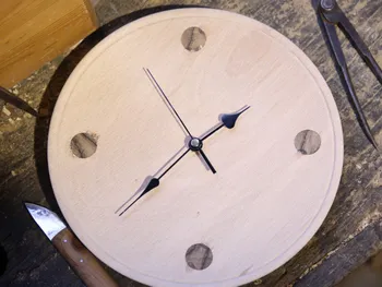 Wecandoo - Concevez votre horloge en bois tourné