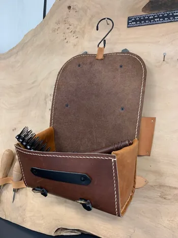 Wecandoo - Créez votre trousse de toilette en cuir