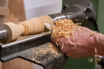 Initiez-vous au tournage sur bois