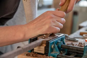 Sculptez vos couverts en bois