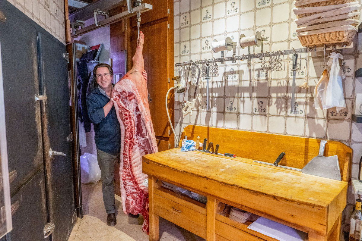 Apprenez à découper un demi cochon