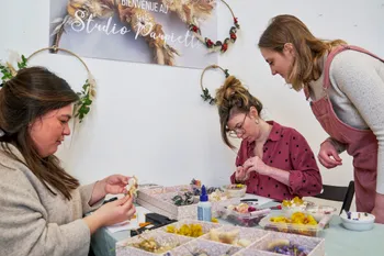 Créez votre bougie aux fleurs séchées