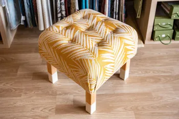 Tapissez votre tabouret capitonné