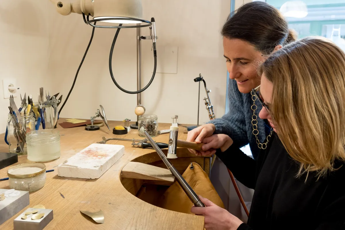 Réalisez votre anneau en or éthique 18 carats