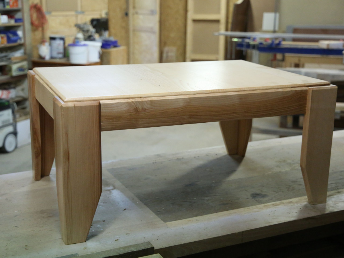 Réalisez votre table basse en frêne massif - 2J