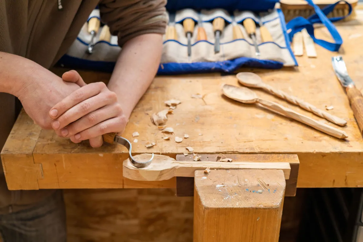 Sculptez votre couvert en bois