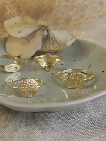 Wecandoo - Réalisez votre bague texturée en laiton