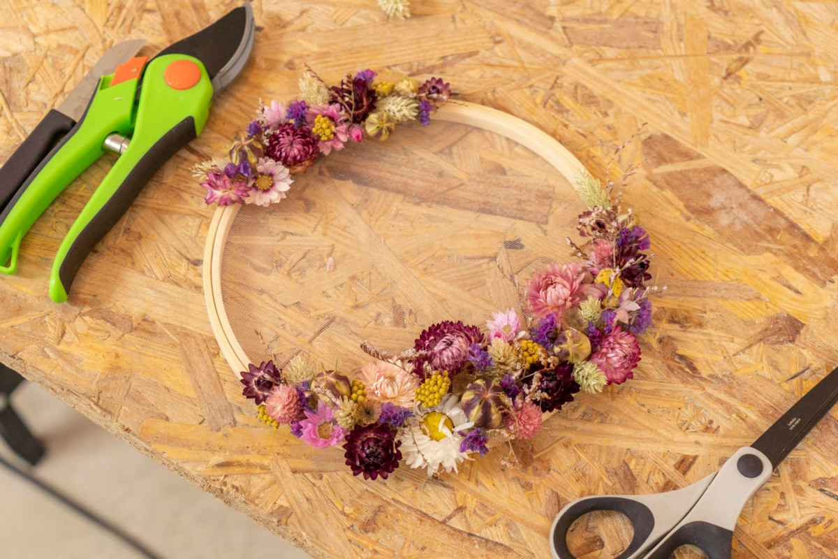 Réalisez votre tambour en fleurs séchées