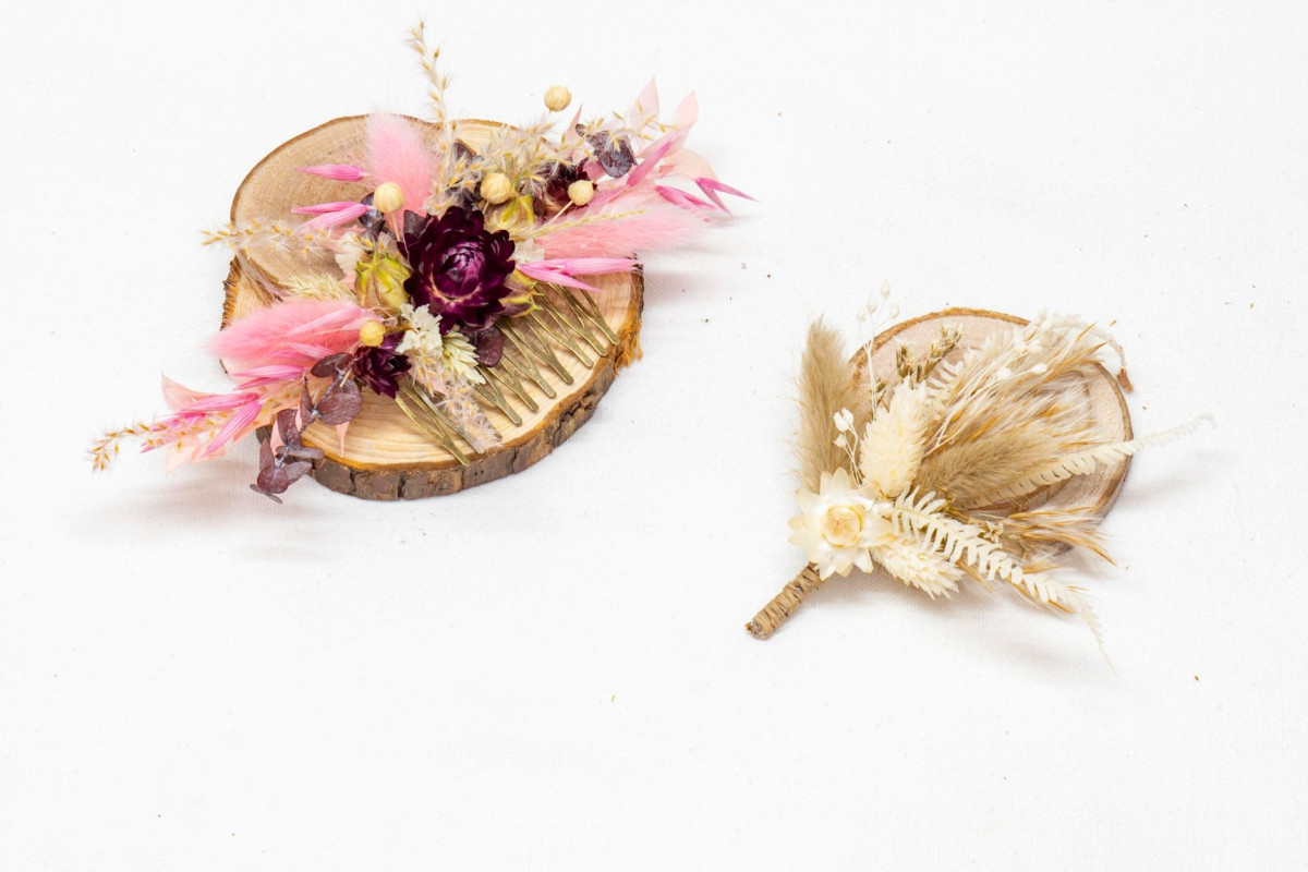 Réalisez vos accessoires décorés de fleurs séchées