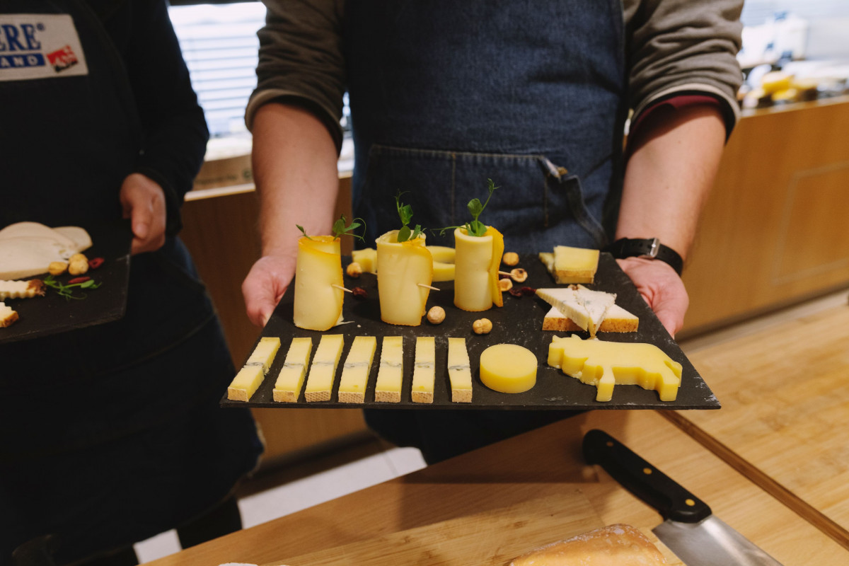 Compose your own seasonal cheese board