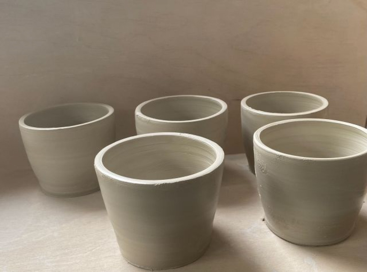 Tournez votre duo de mugs en céramique